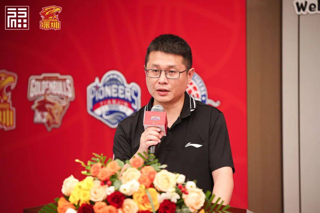 包含夏季联赛开战，青年球员展现潜力的词条