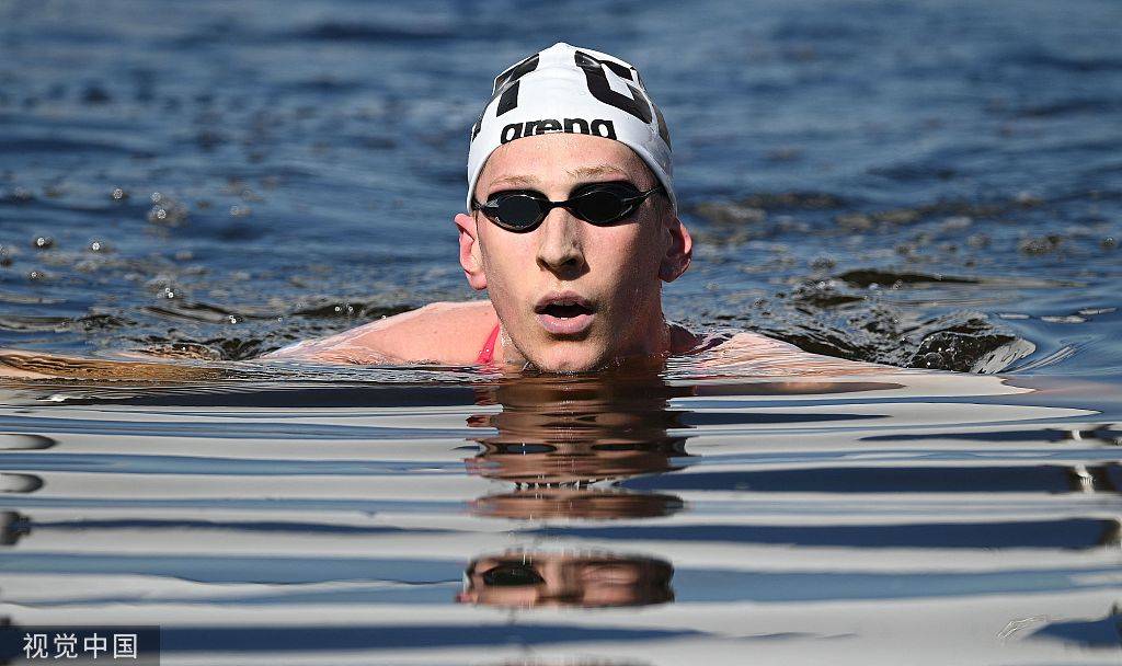 杏彩体育培训-荷兰游泳选手刷新纪录，夺得金牌