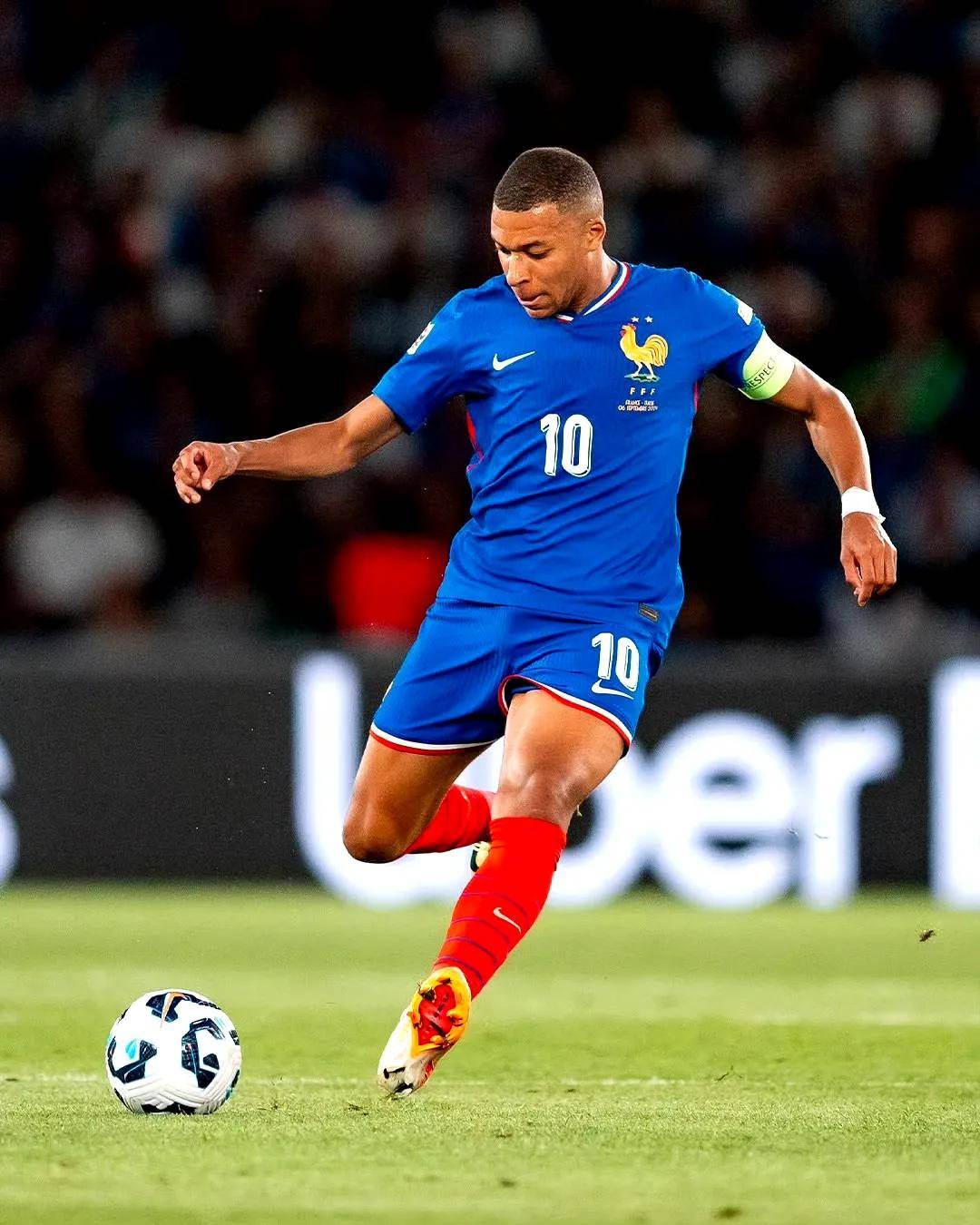 杏彩体育登录-关于欧国联比赛决赛，谁将登上胜利的宝座？的信息