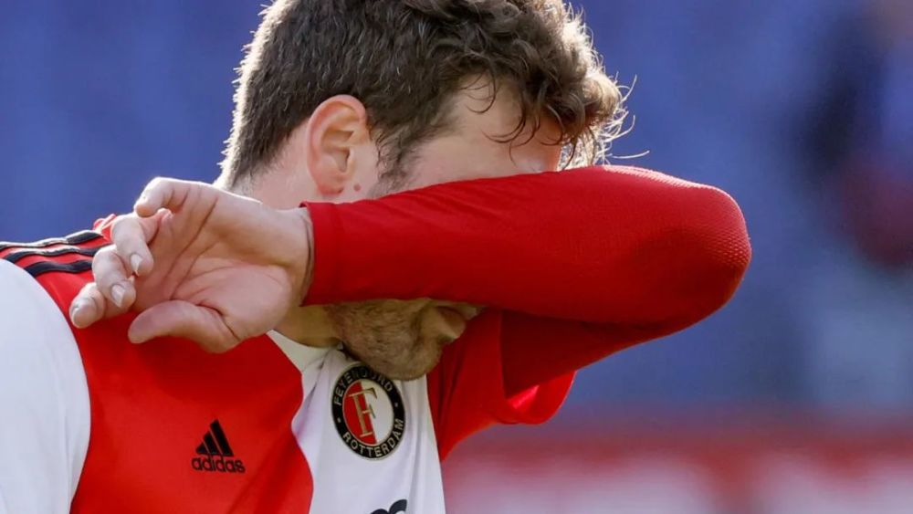 包含费耶诺德再度夺冠,客场逞英勇的词条 包含费耶诺德再度夺冠,客场逞英勇的词条