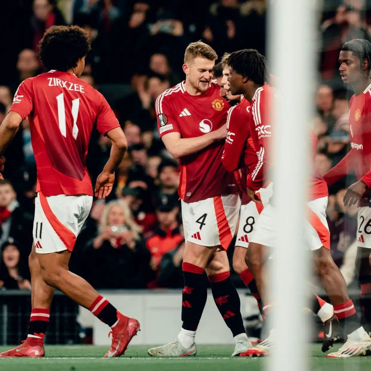 皇马吞败，曼城顺利晋级欧冠八强